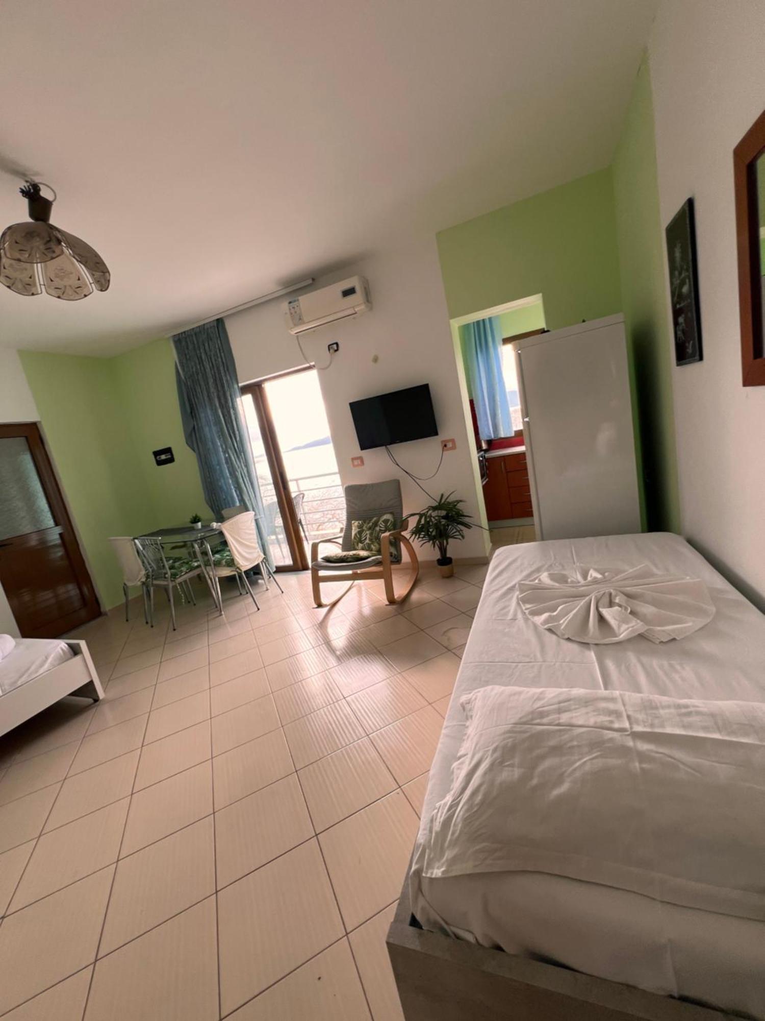 Majki Beach Apartments Саранда Экстерьер фото
