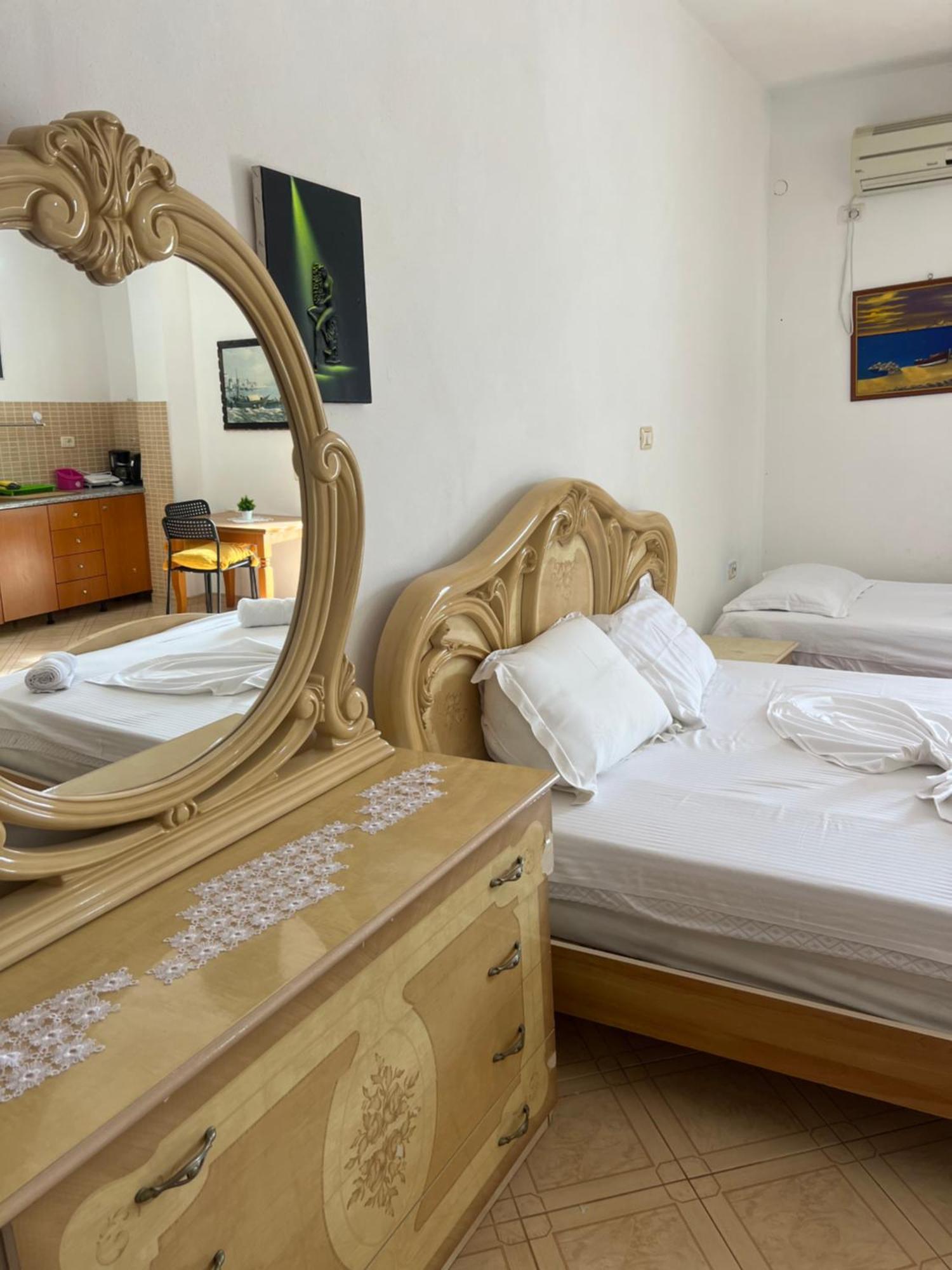 Majki Beach Apartments Саранда Экстерьер фото