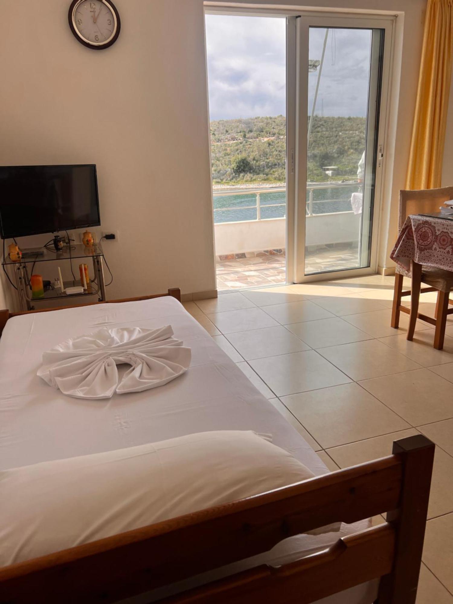 Majki Beach Apartments Саранда Экстерьер фото